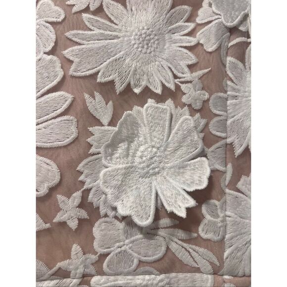 Helsi Women's White Tan Ellen Long Sleeve 3D Floral Mini Dress Small NWOT - Picture 9 of 14